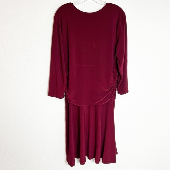 REKUCCI WOMEN'S SLIMMING 3/4 SLEEVE FIT AND FLARE CROSSOVER TUMMY CONTROL DRESS - Picture 4 of 7